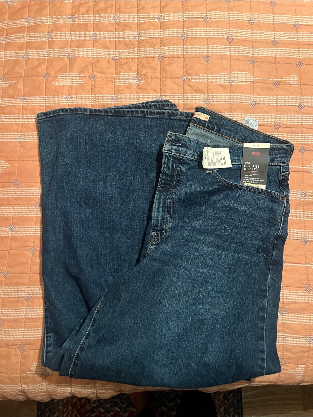LEVI JEANS - High Rise Wide Leg NWT
